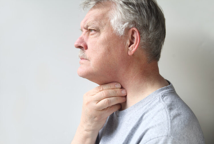 62岁男子流鼻血，一查竟是鼻咽癌！“上火”和癌症信号如何区分？